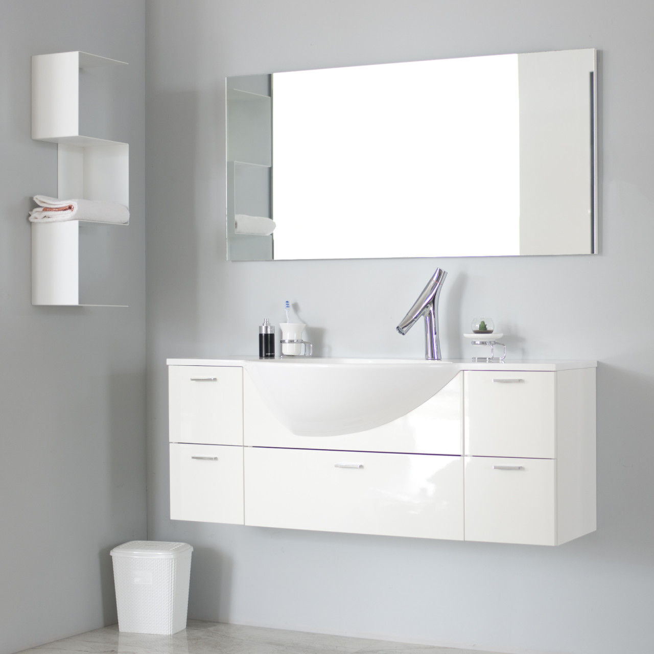 Mobile bagno sospeso 126 cm bianco lucido con specchio