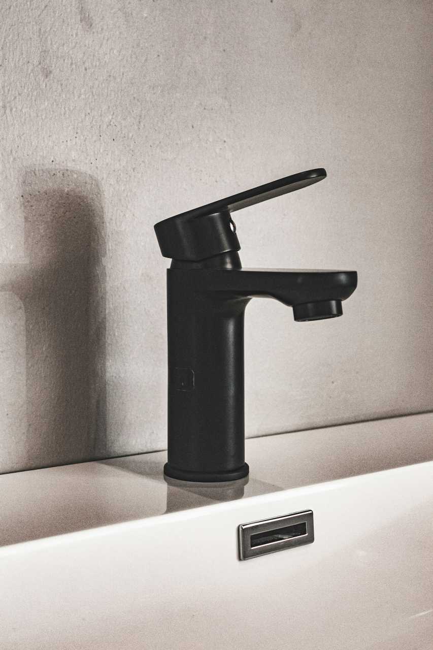 Rubinetteria bagno 2025 in nero opaco