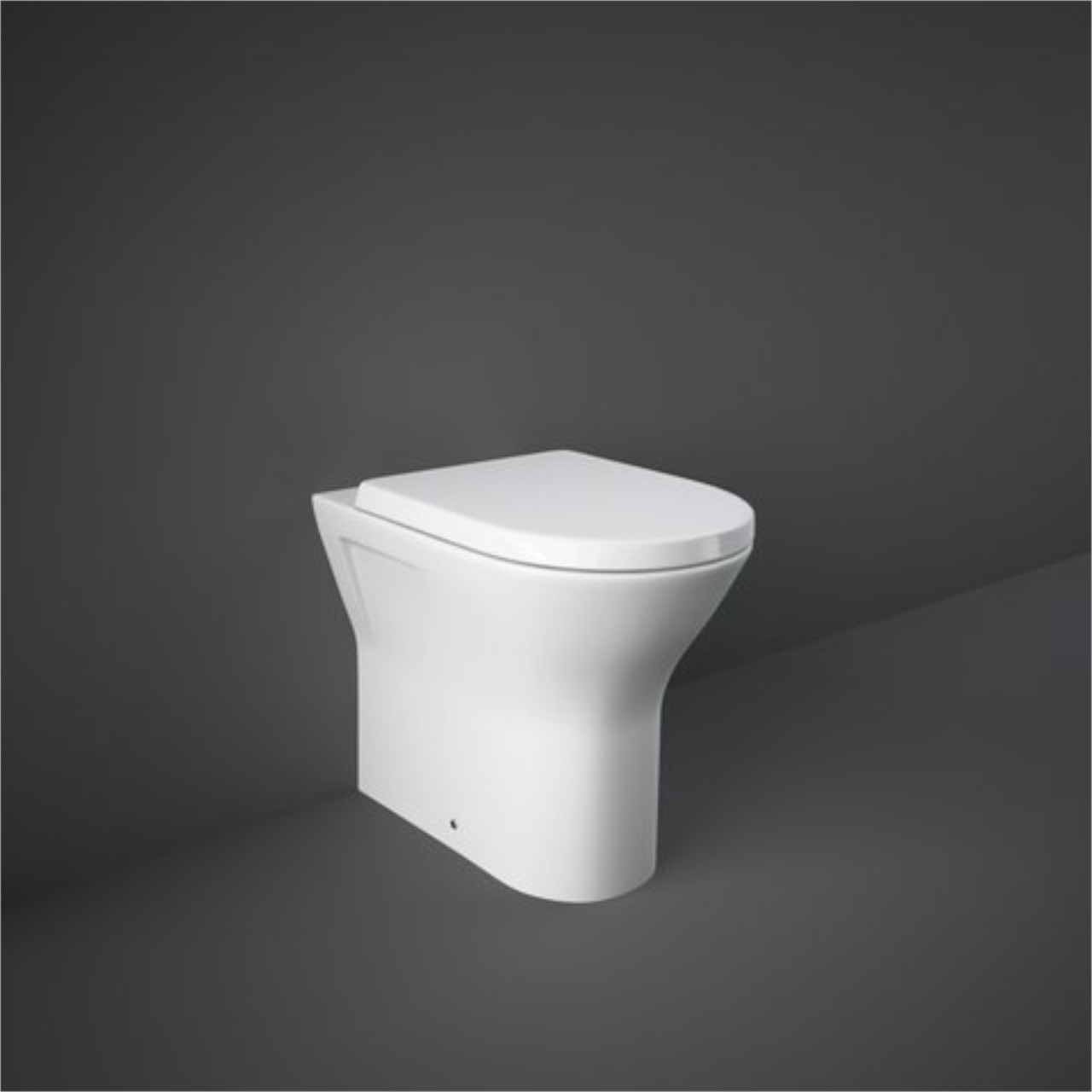 Vaso filomuro rak resort rimless bianco in ceramica