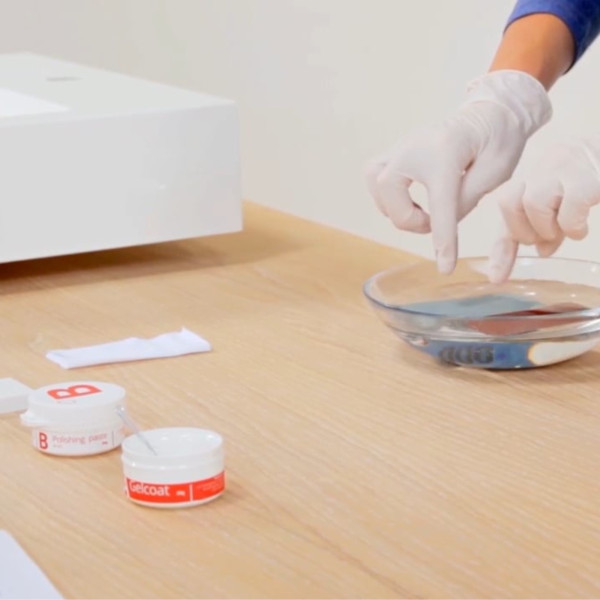 Kit di riparazione bianco per piatti doccia in mineral marmo Kit di riparazione bianco per piatti doccia in mineral marmo