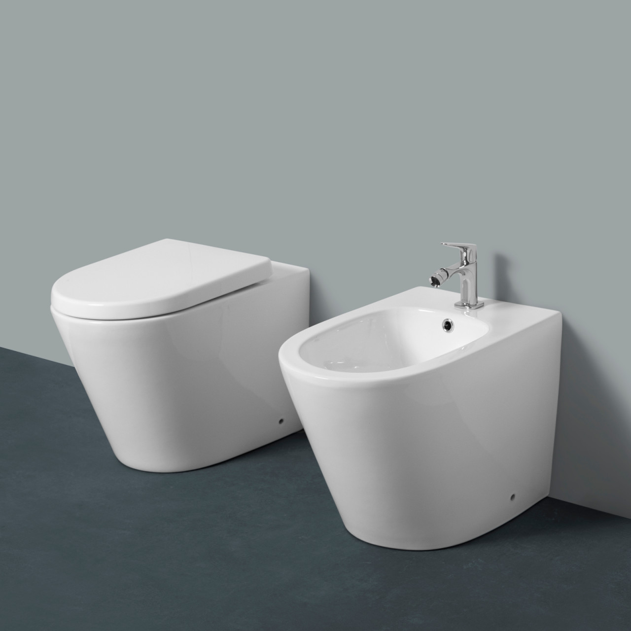 Euroceramica - Sanitari Filomuro Senza Brida Soft Close Bianco Lucido